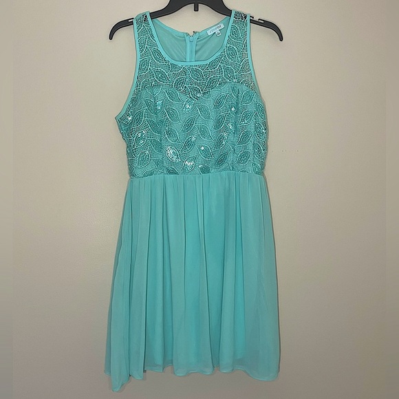 Francesca’s Collections mint colored, sequin mini dress - Picture 5 of 5